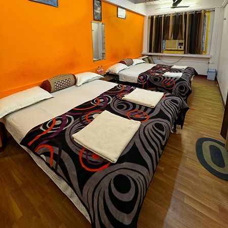 The Golden Lodge Varanasi Esterno foto